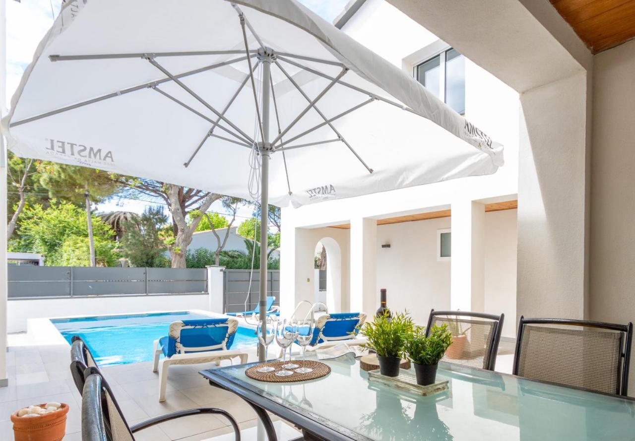 Goldhome - New House With Private Heated Pool, Parking, Wifi, Games Room Empuriabrava Esterno foto