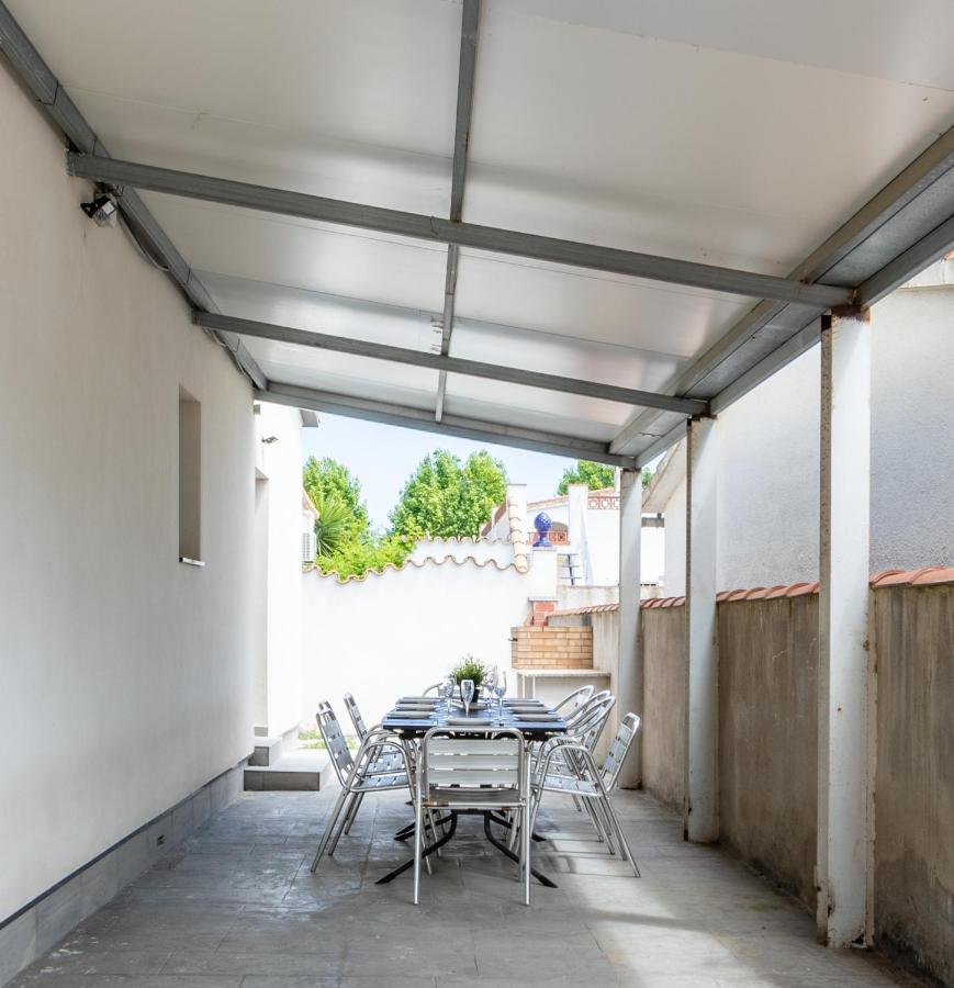 Goldhome - New House With Private Heated Pool, Parking, Wifi, Games Room Empuriabrava Esterno foto